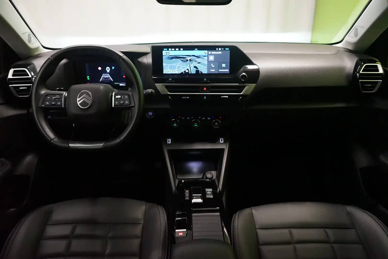 Citroen C4 2025, photo 7/34