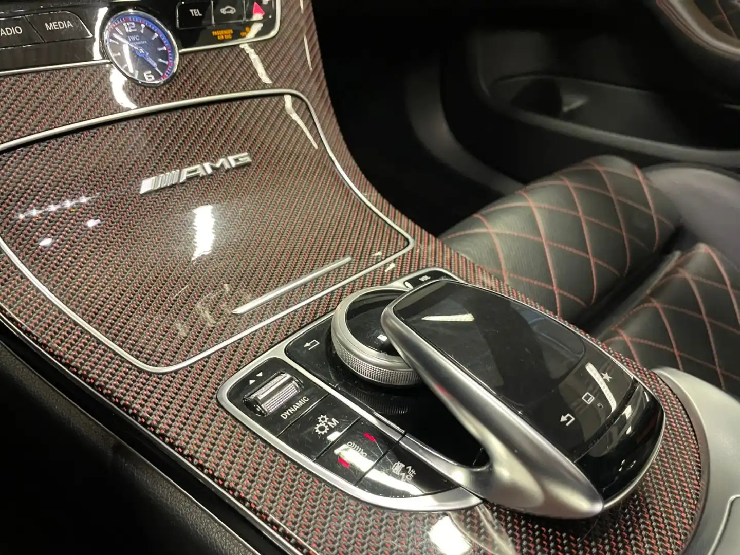 car-image