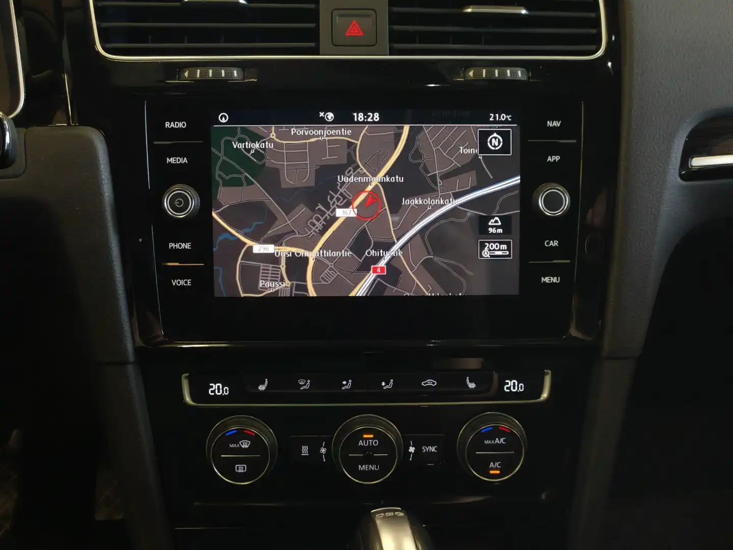 car-image