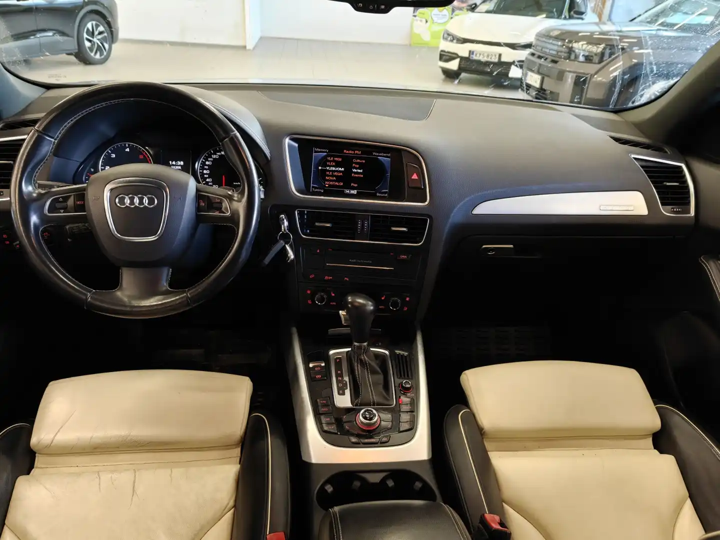 car-image