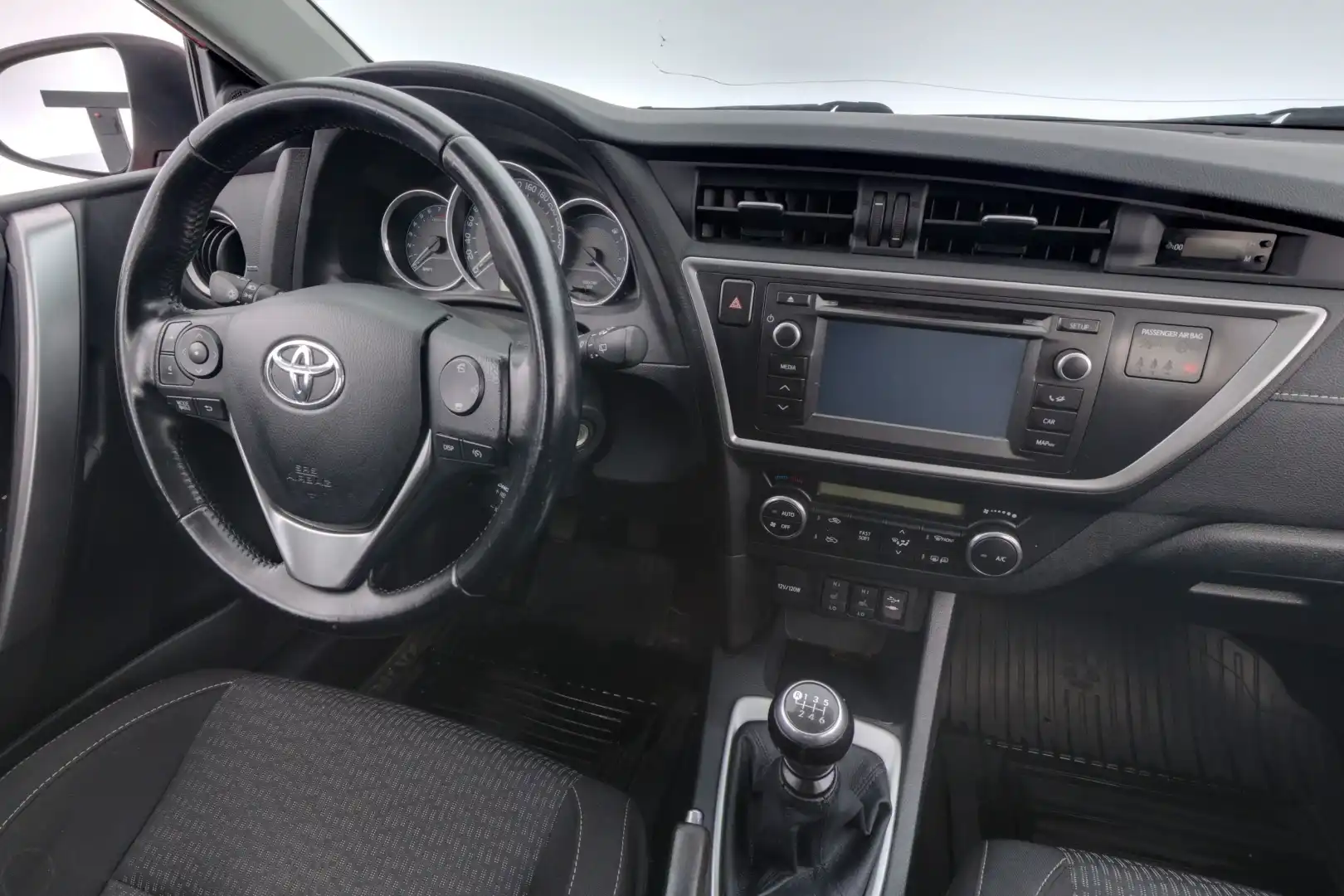 car-image