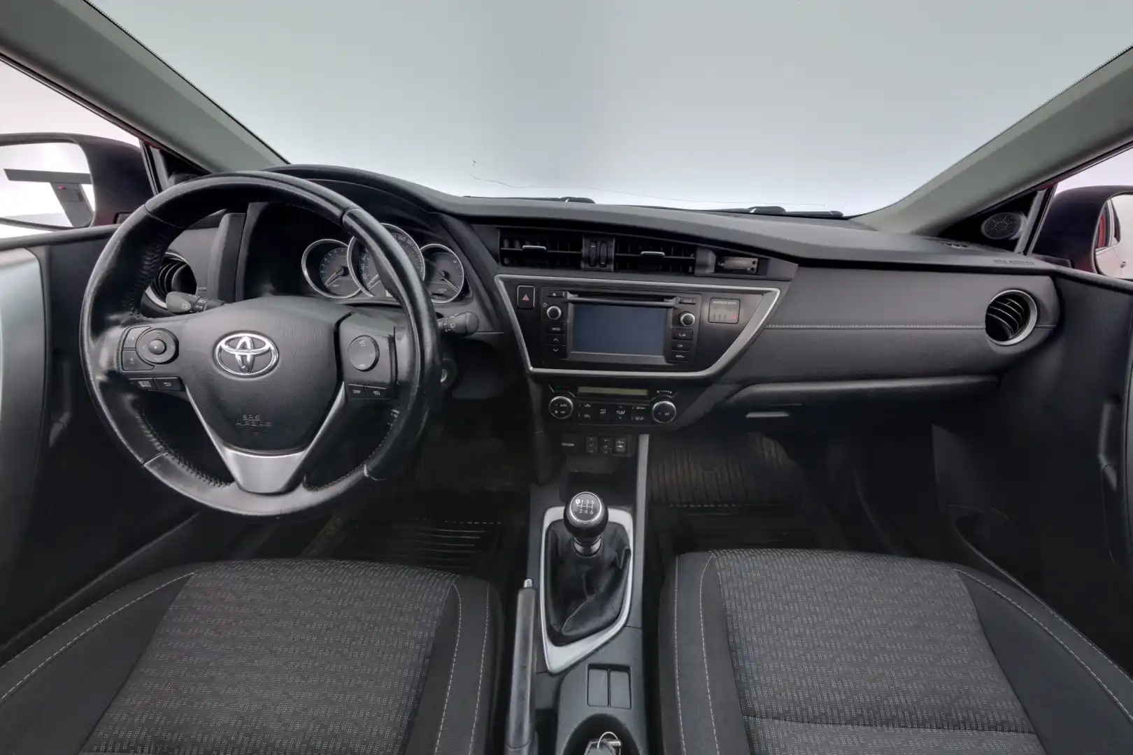 car-image