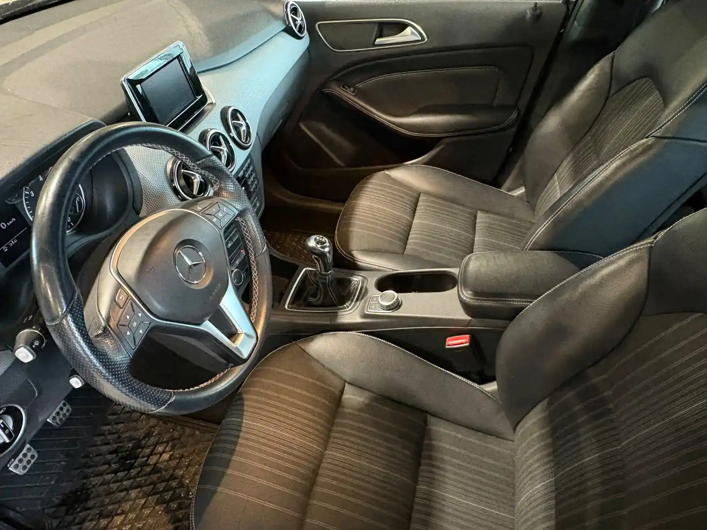 Mercedes-Benz B 2013, photo 5/8