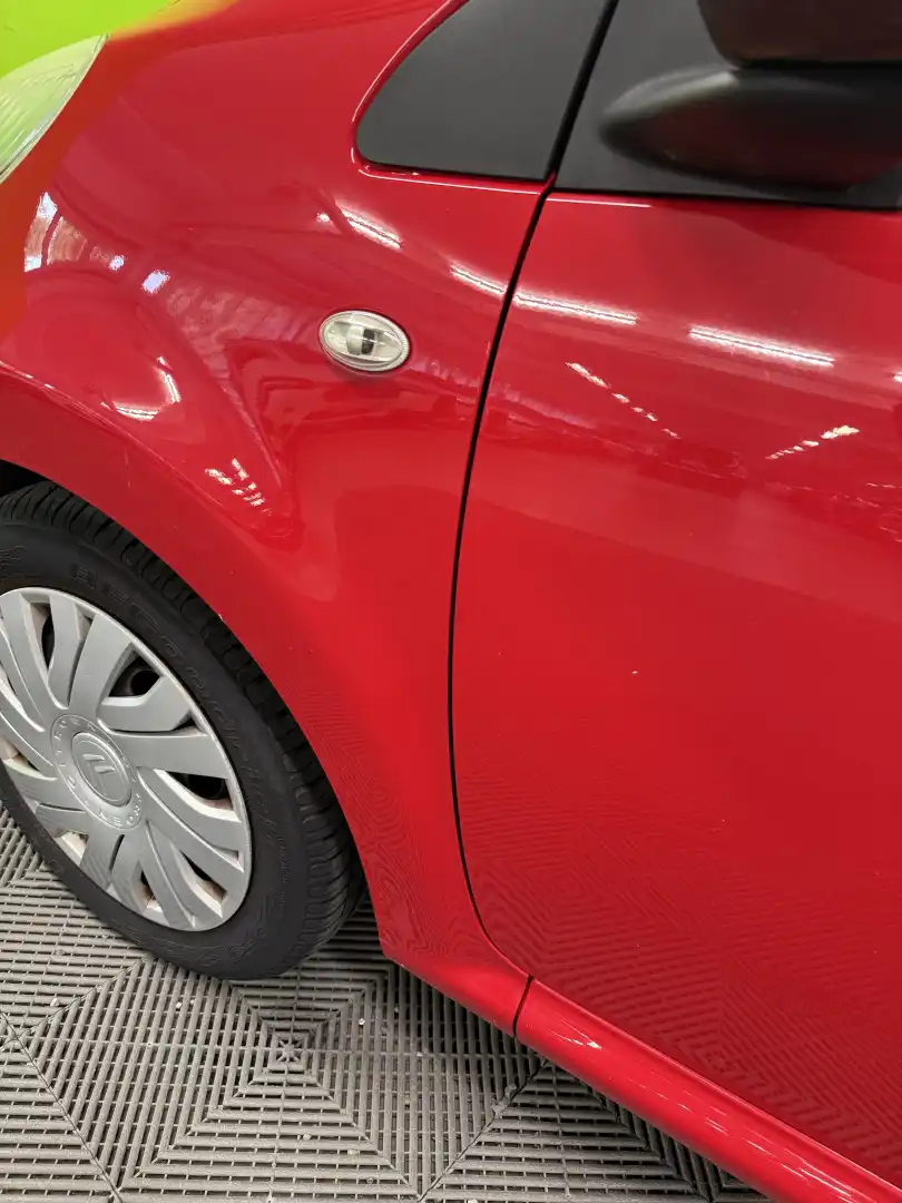 car-image