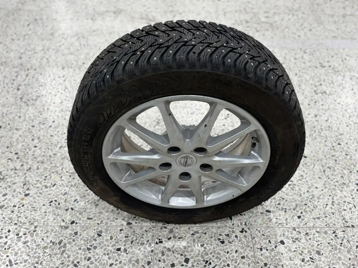 car-image