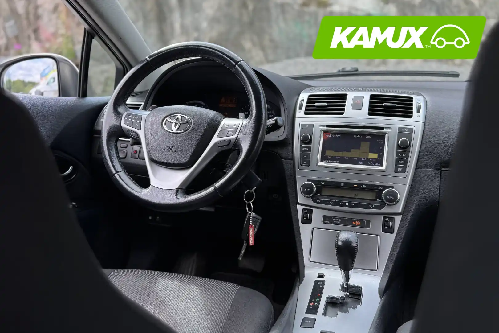 car-image