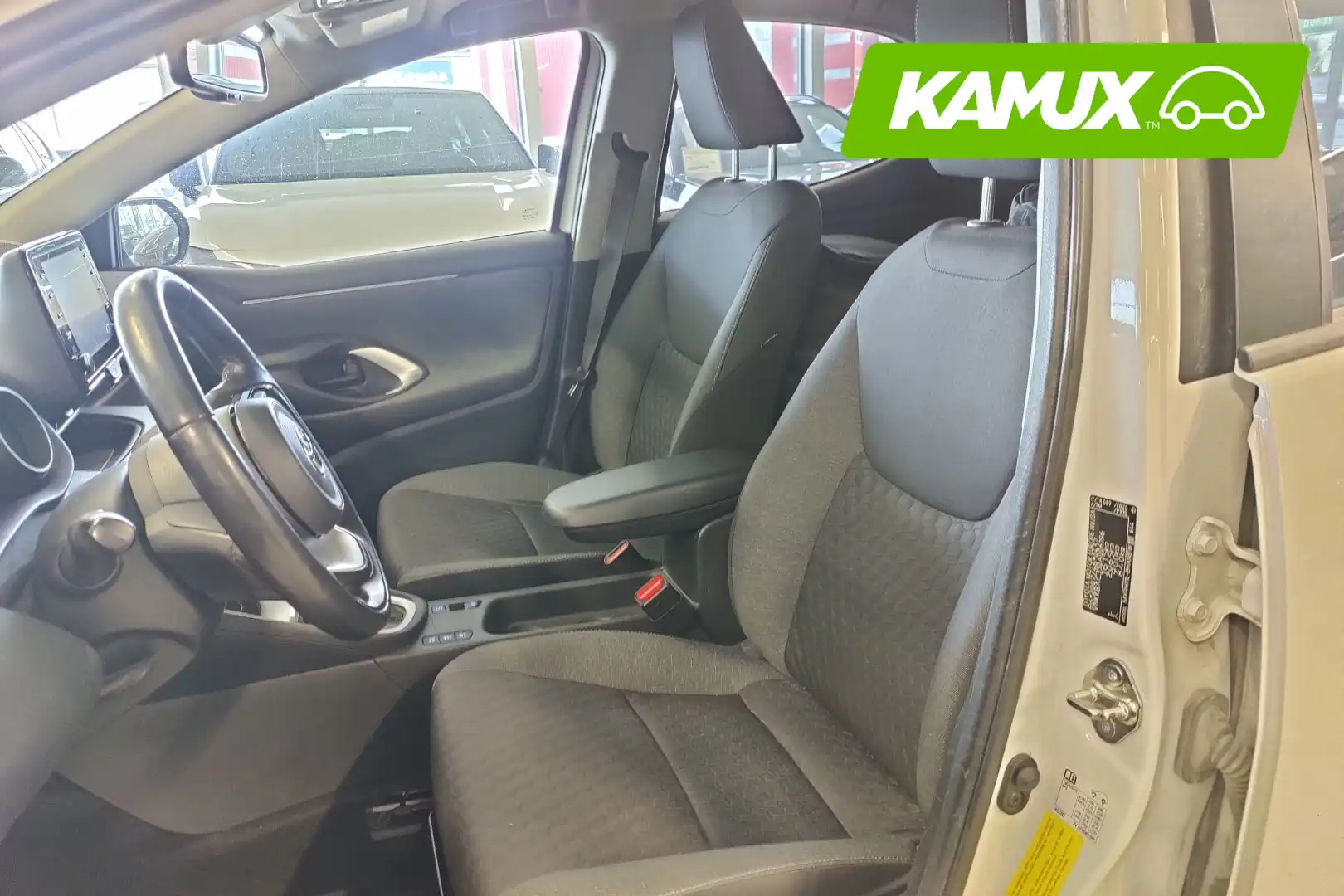 car-image