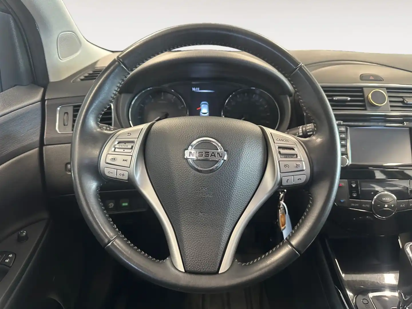 car-image