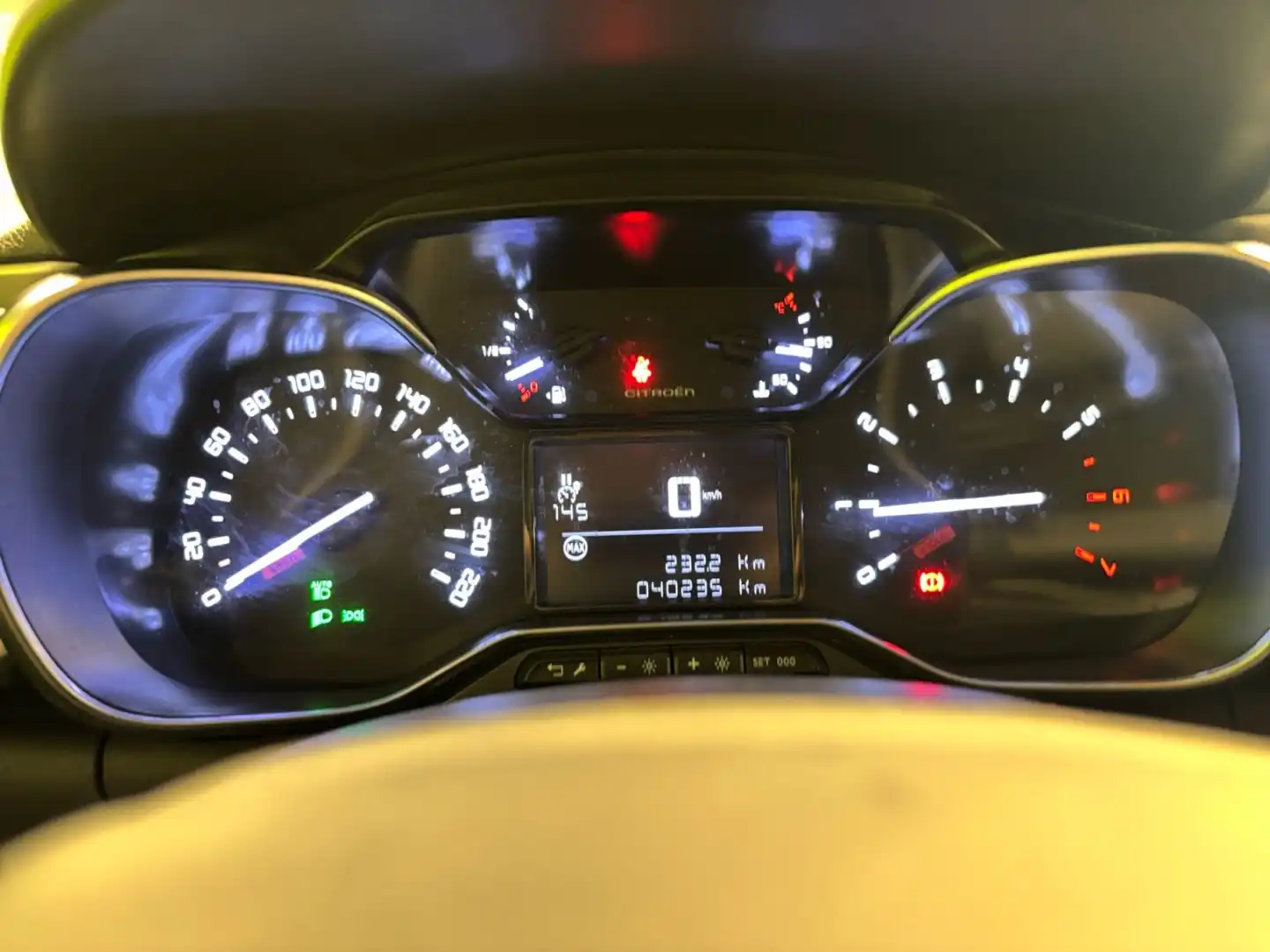 car-image