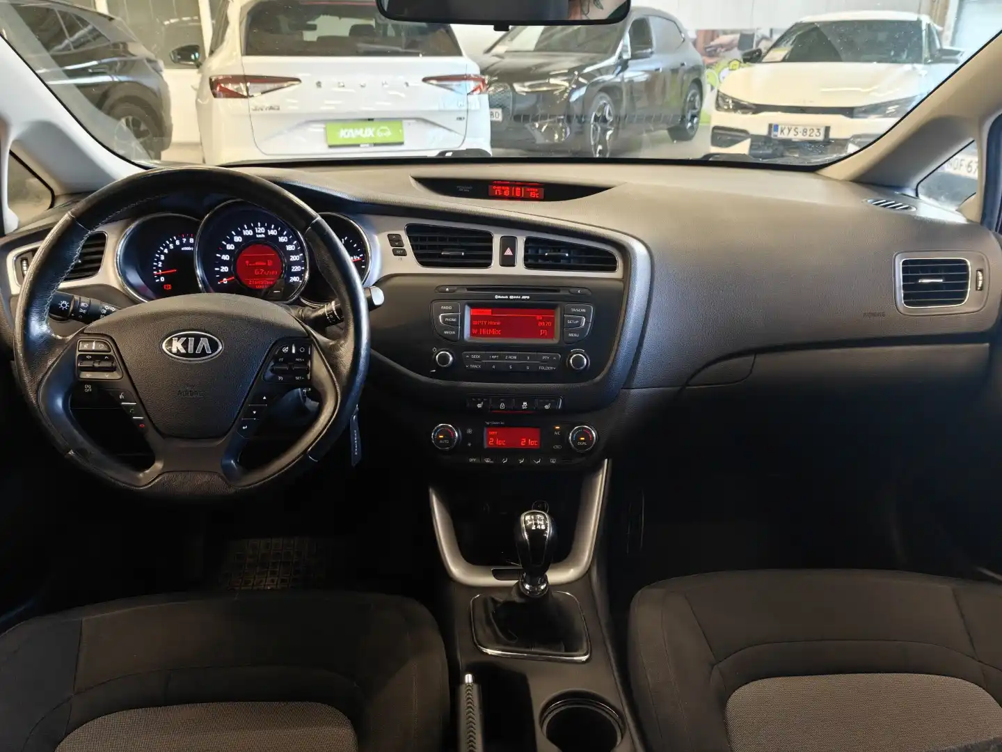 car-image
