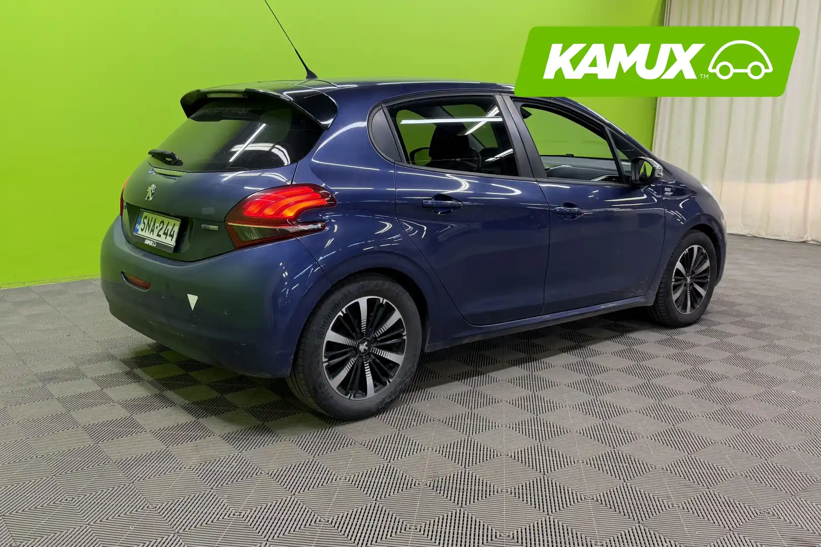 car-image