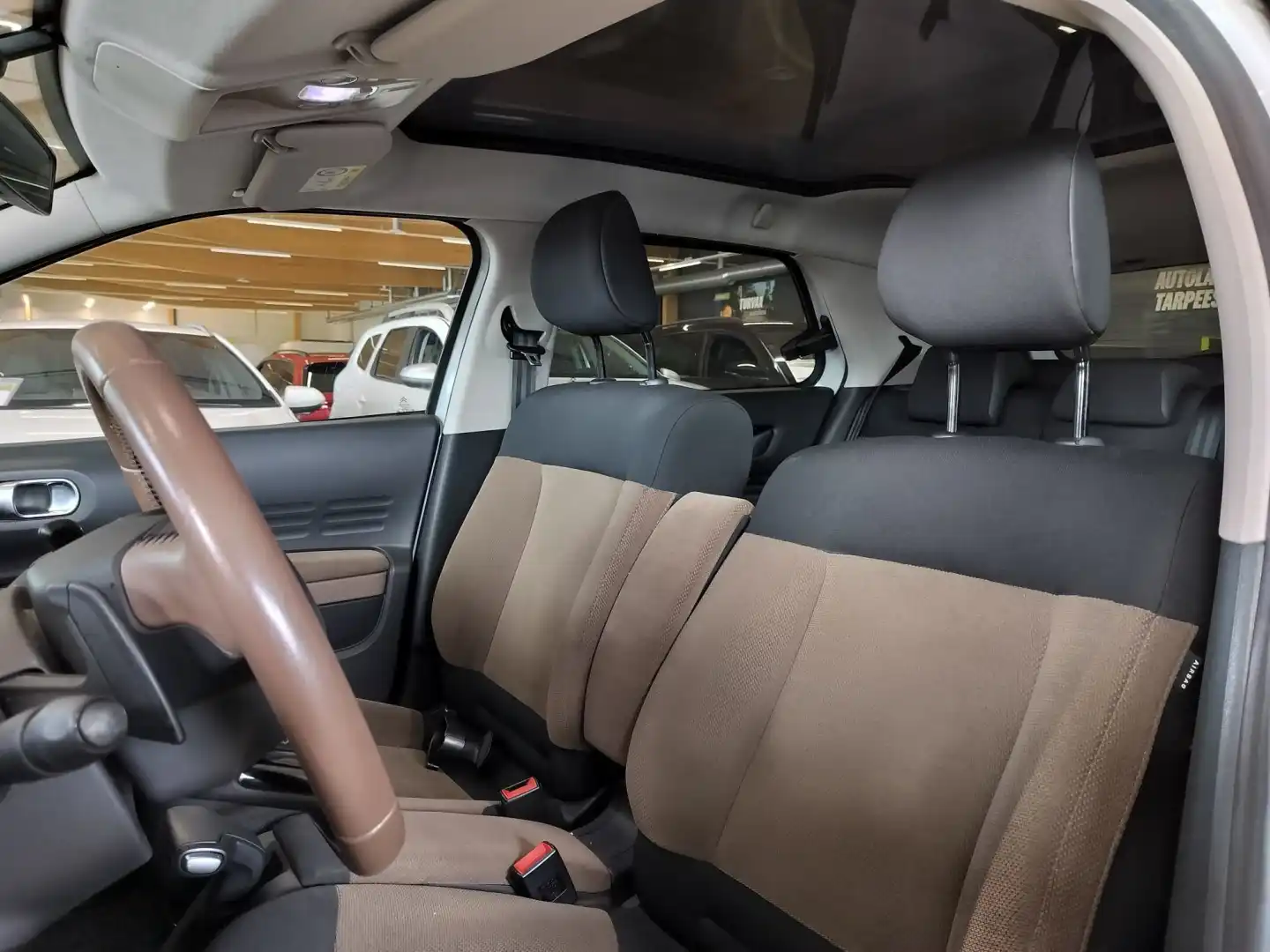 Citroen C4 Cactus 2016, photo 5/8