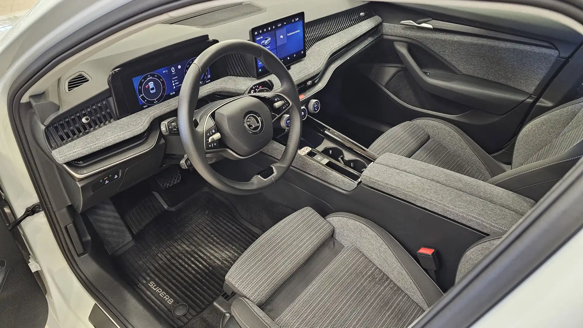 Skoda Superb 2025, kuva 6/18