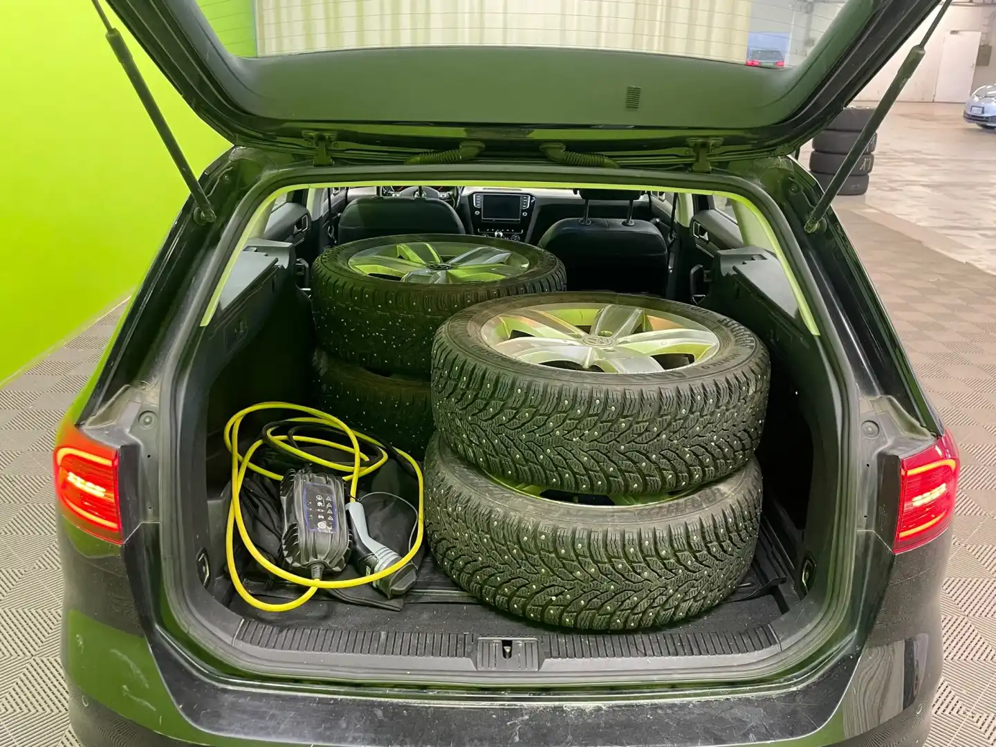 Volkswagen Passat 2017, photo 6/29