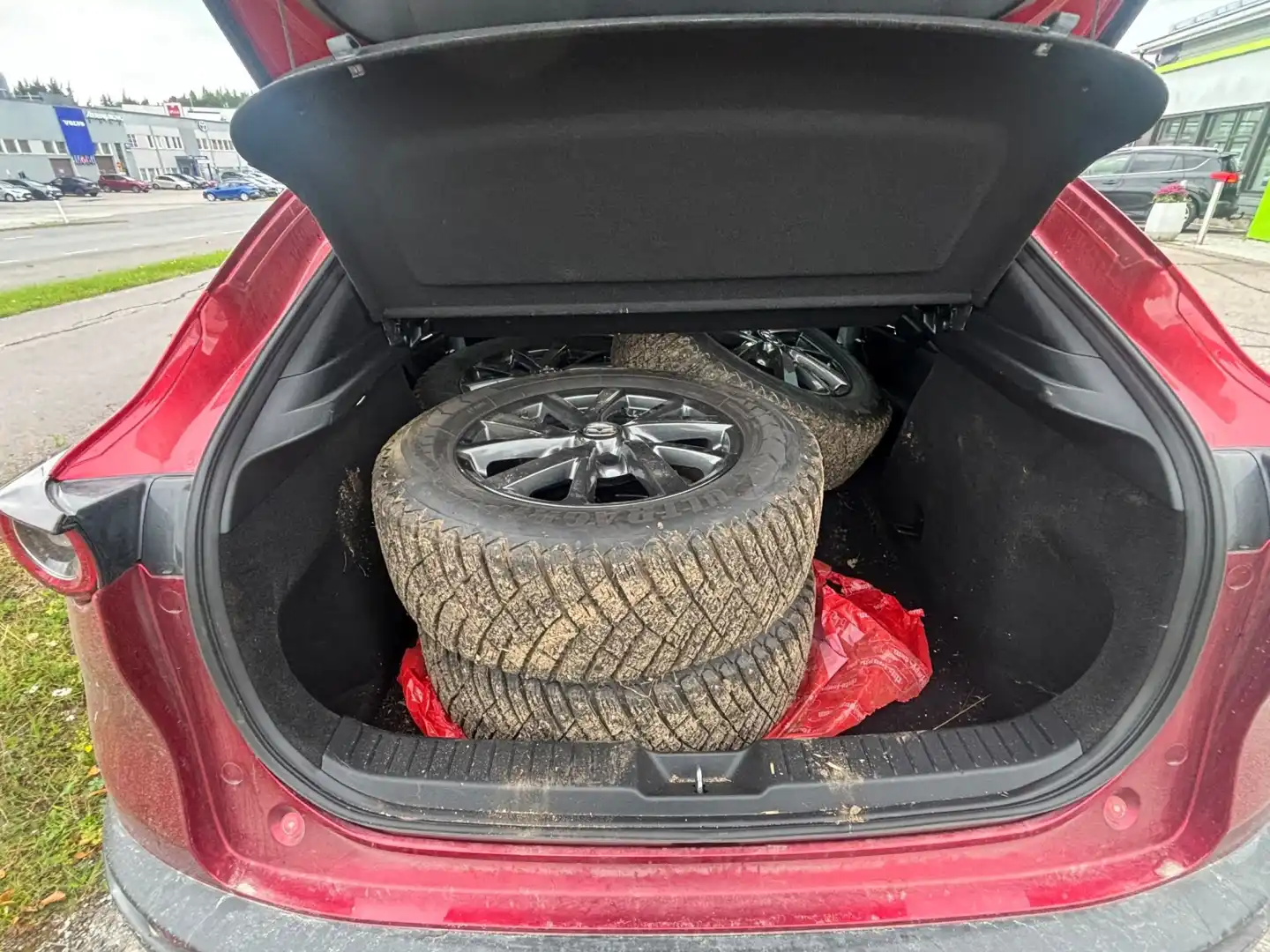 car-image