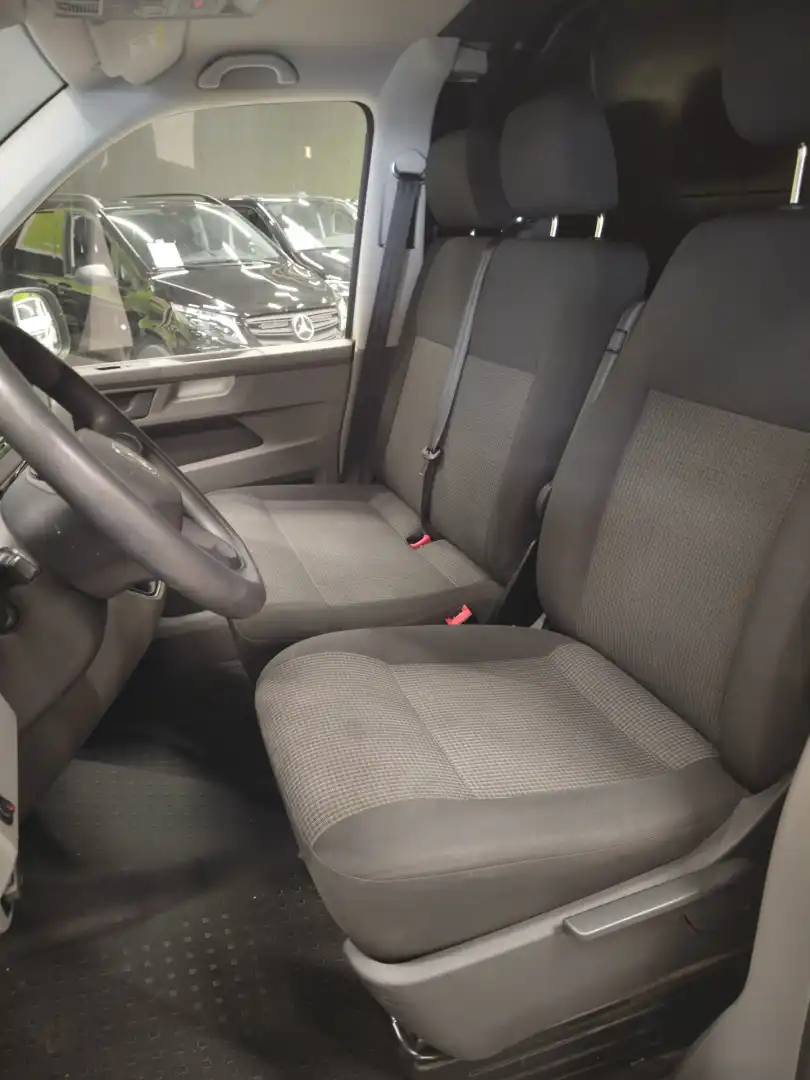 Volkswagen Transporter 2021, photo 6/16