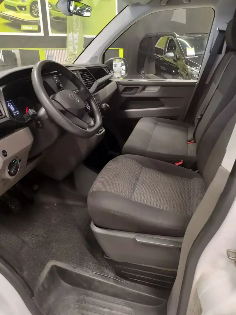 Volkswagen Transporter 2021, photo 7/16