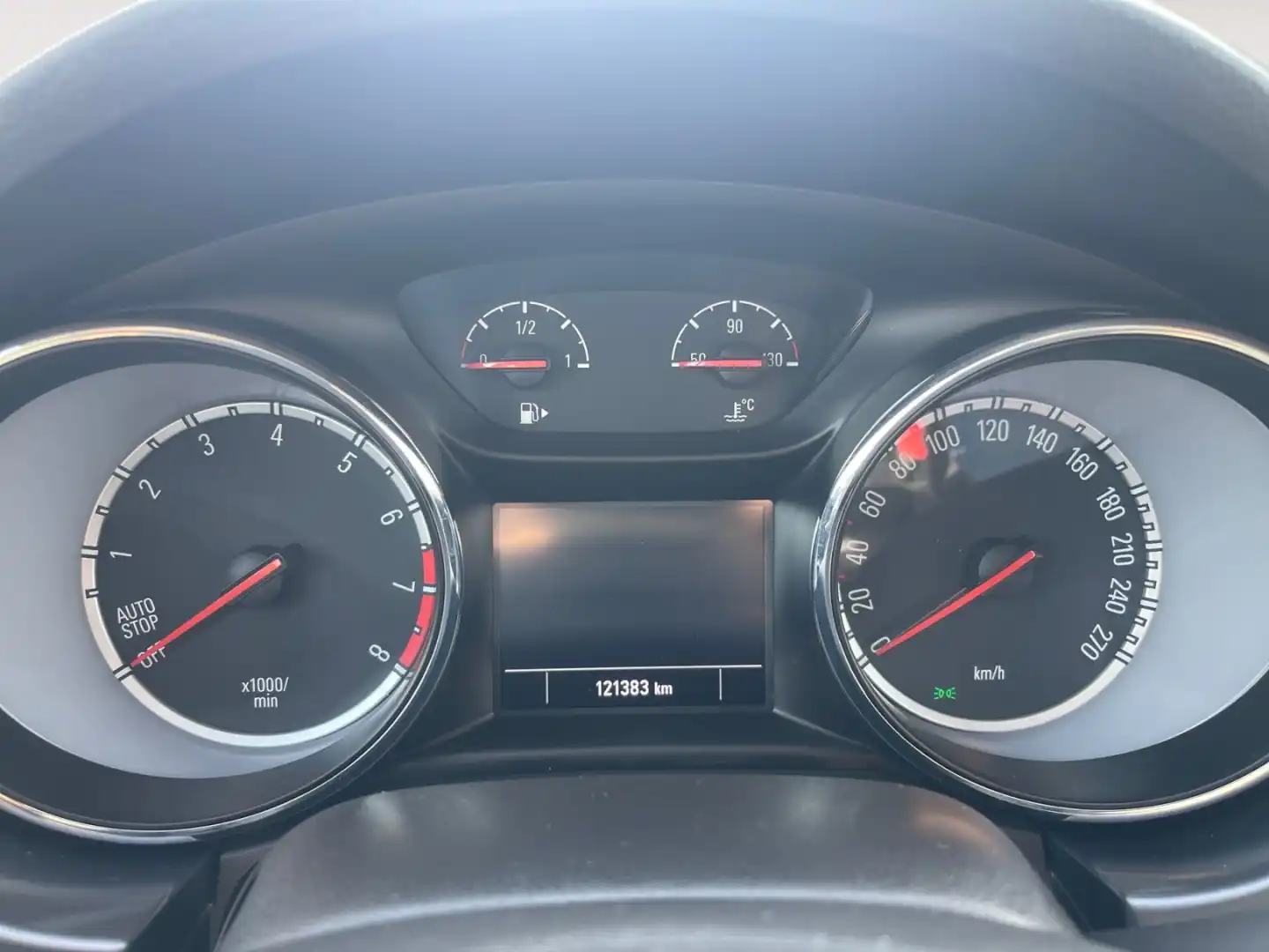 car-image
