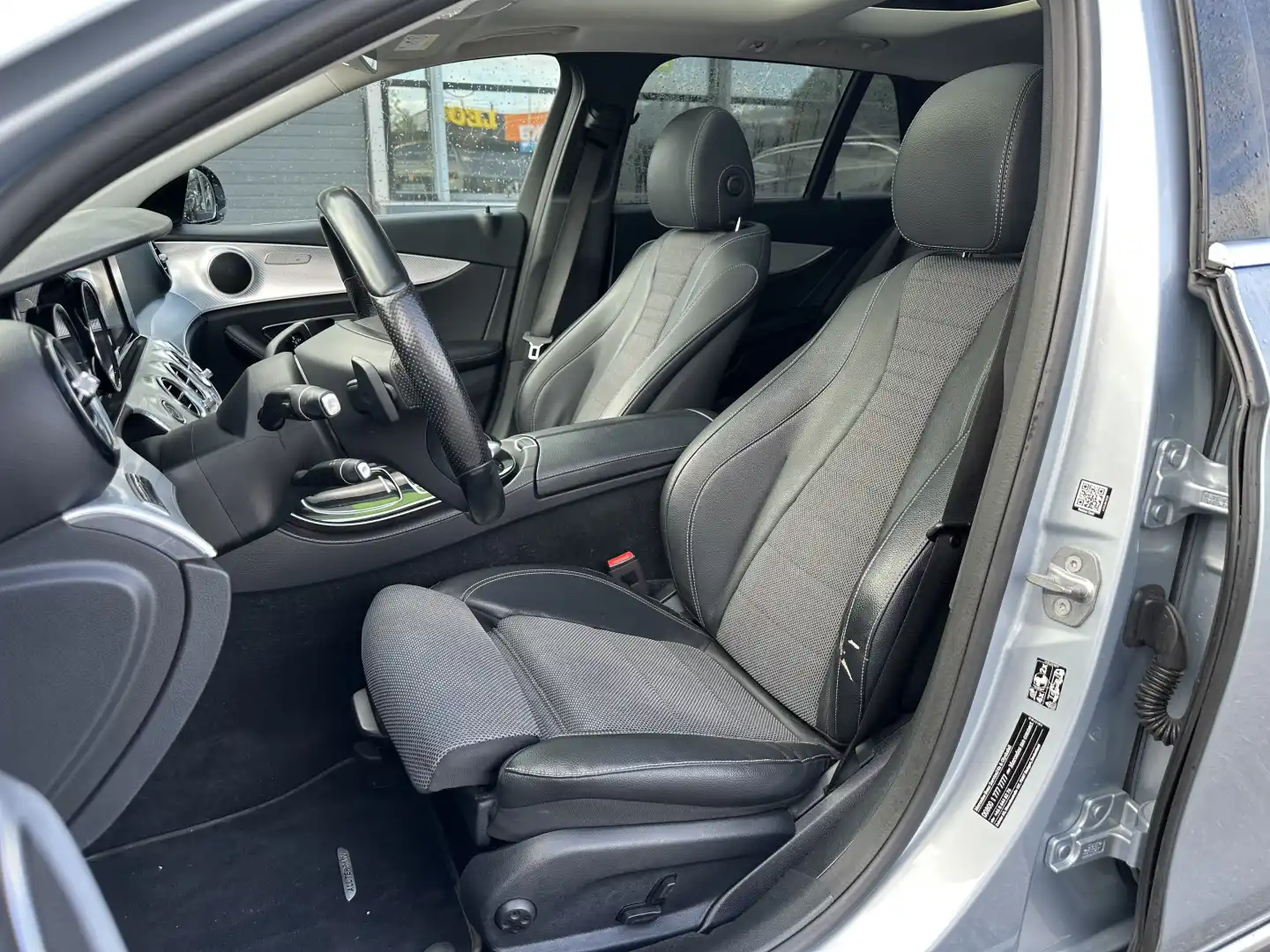 Mercedes-Benz E 2017, photo 5/24