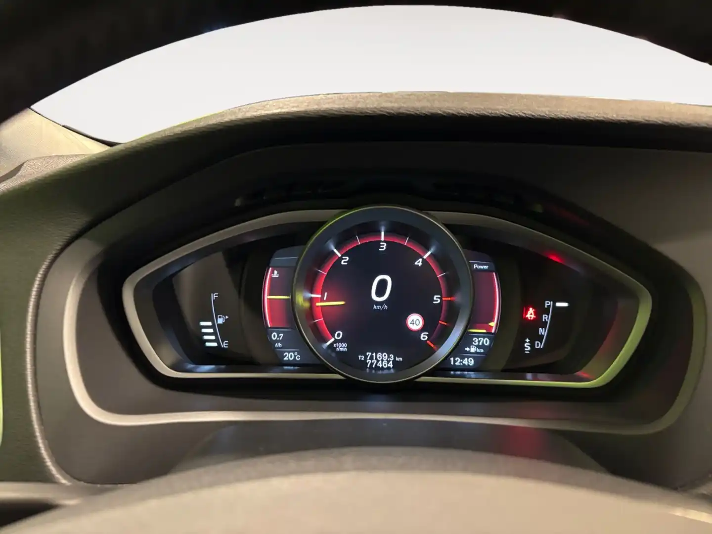 car-image
