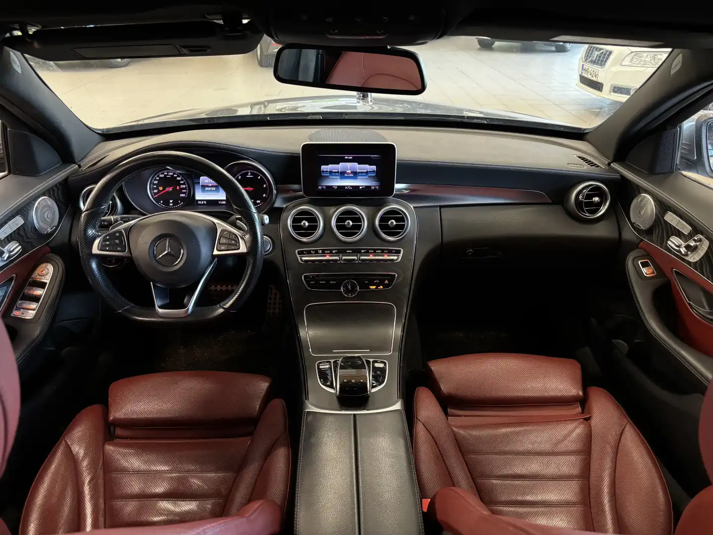 car-image