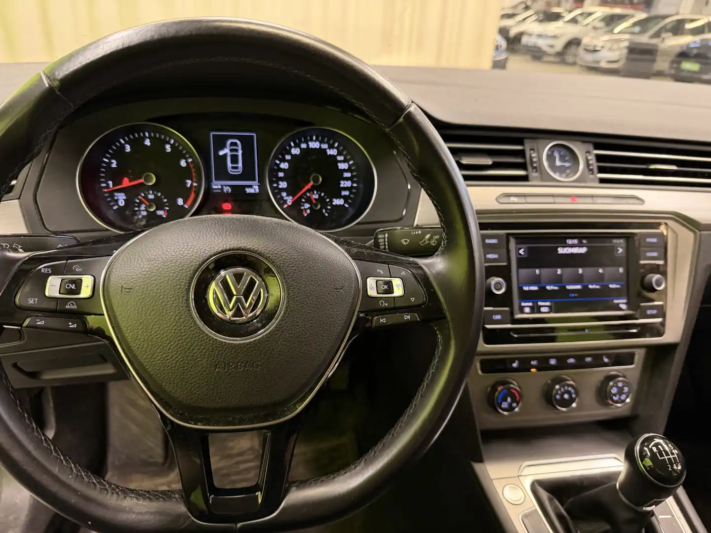 car-image