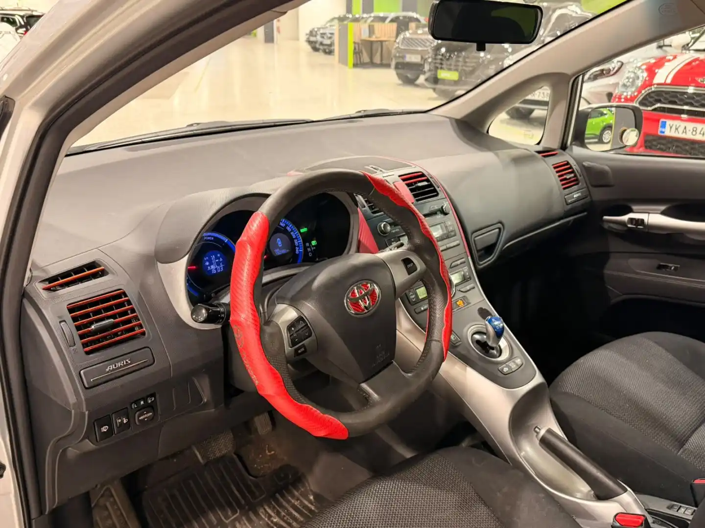 car-image