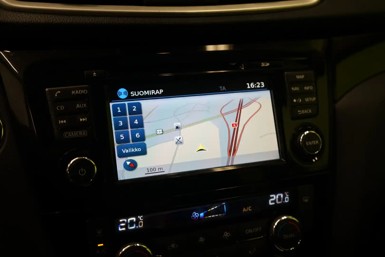 car-image