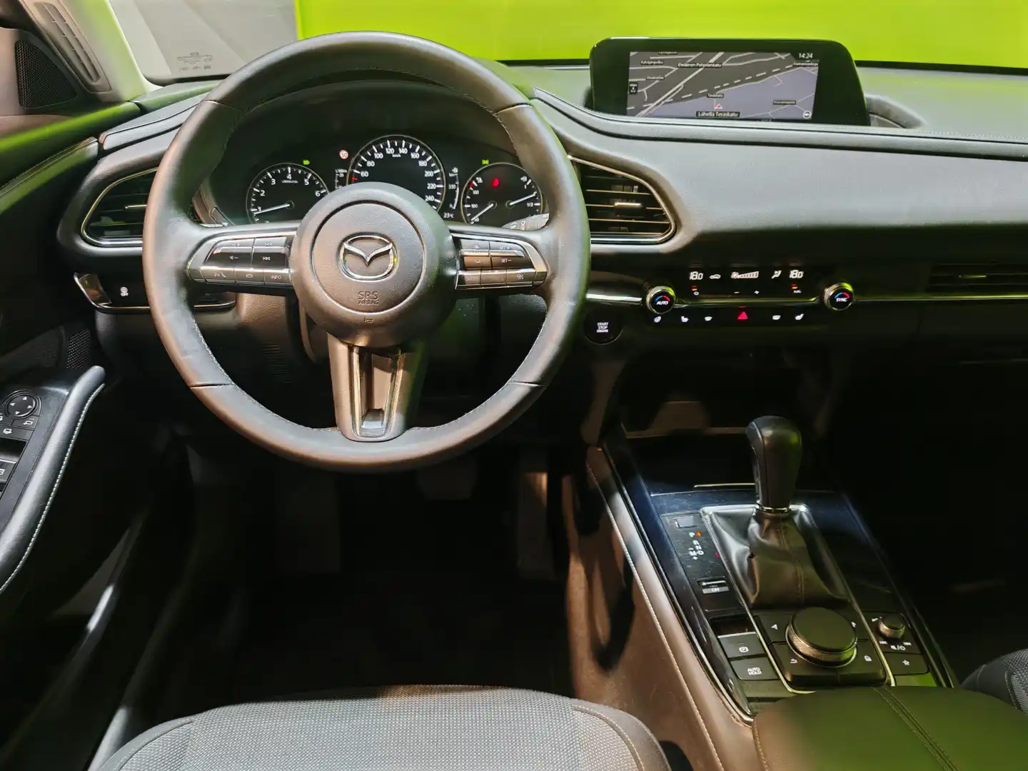 car-image
