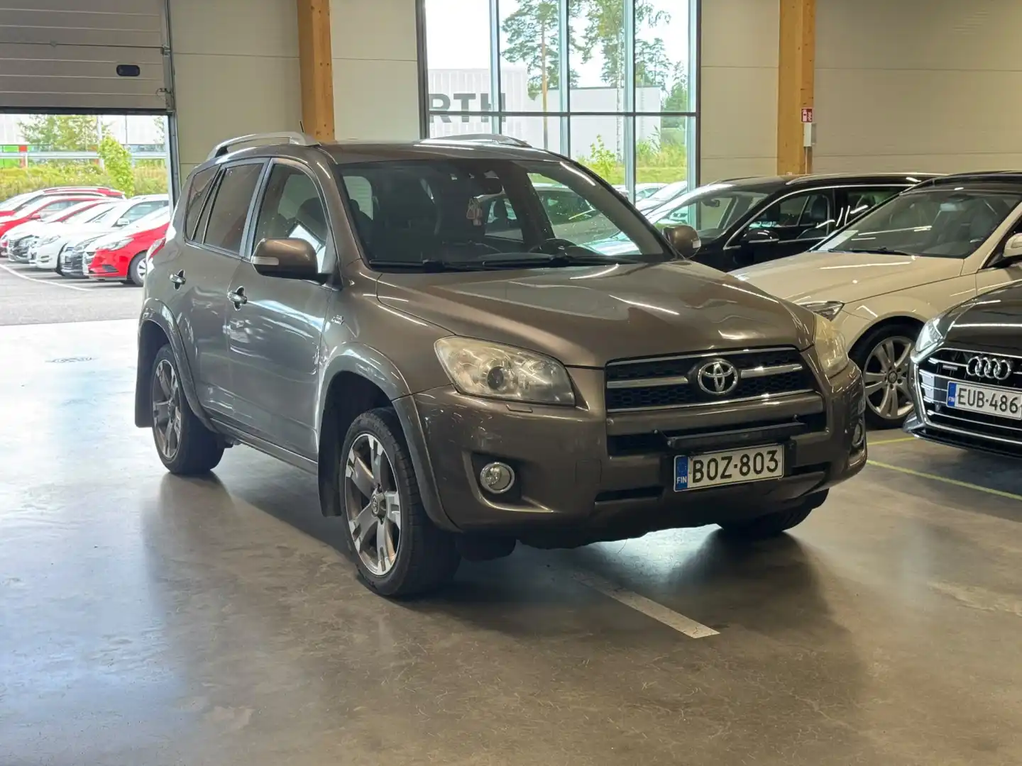 car-image