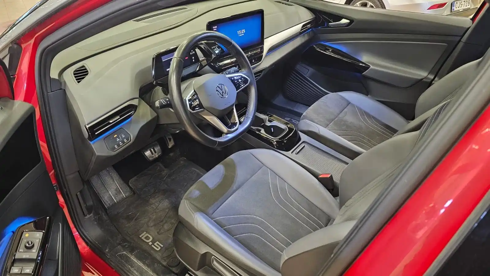 car-image