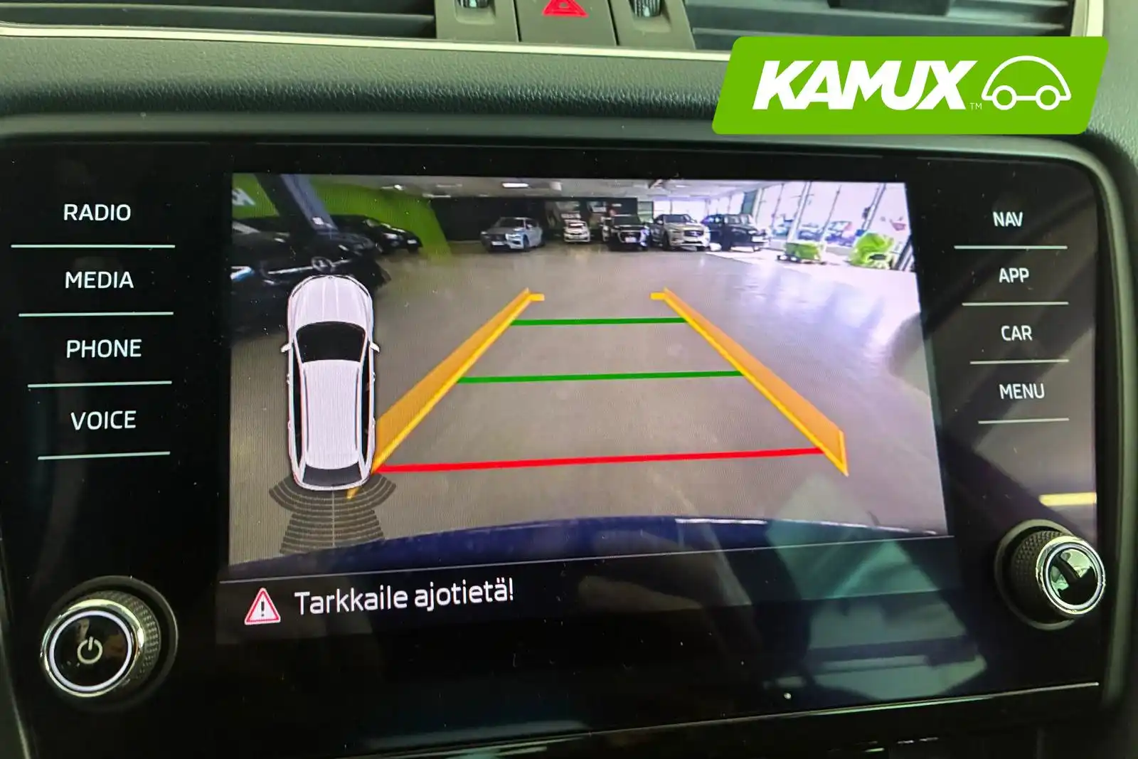 car-image