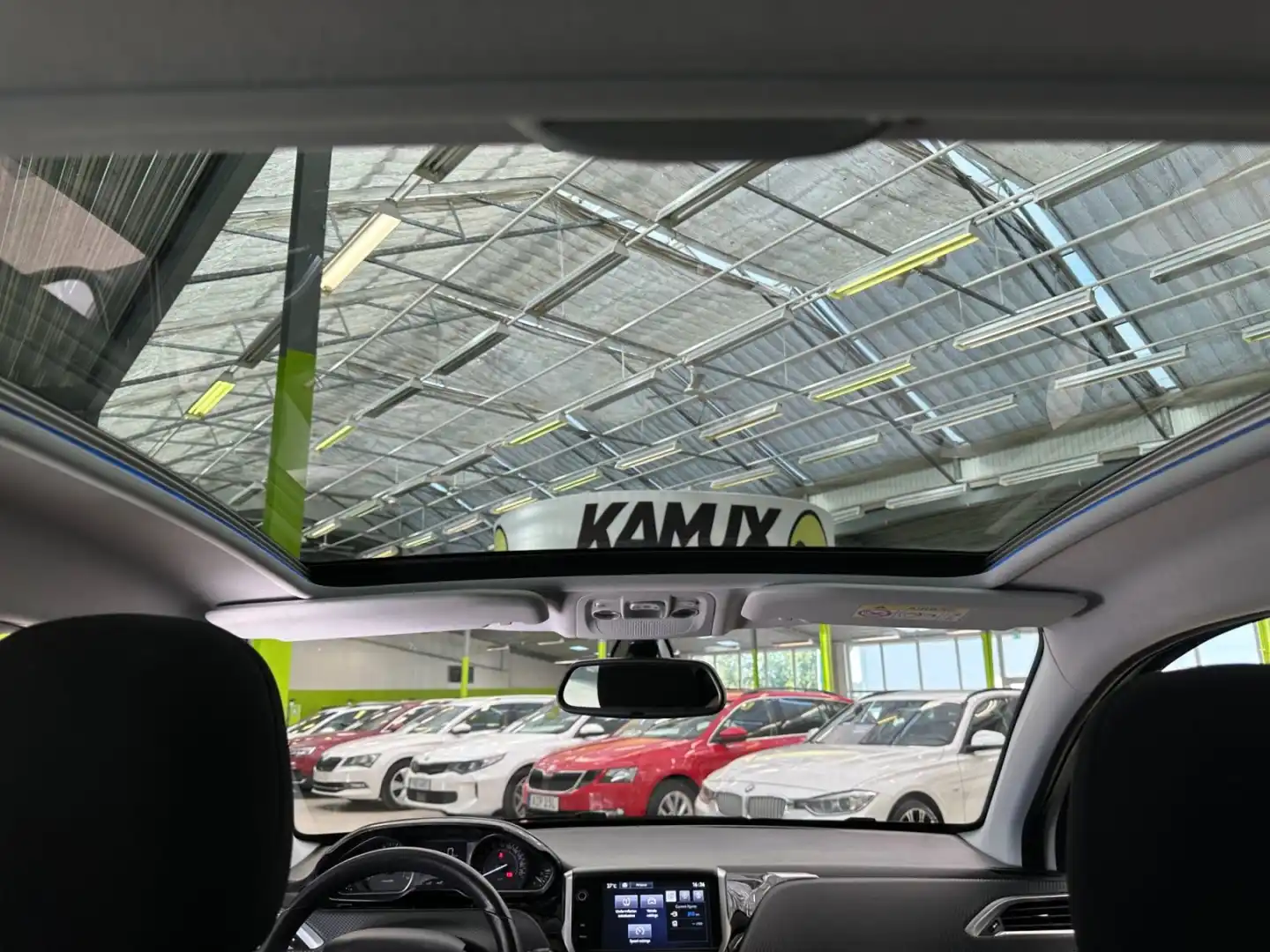 car-image