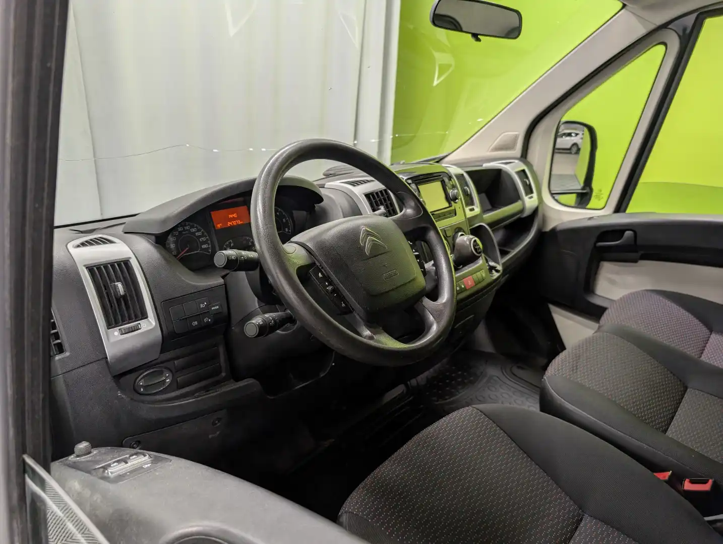 car-image