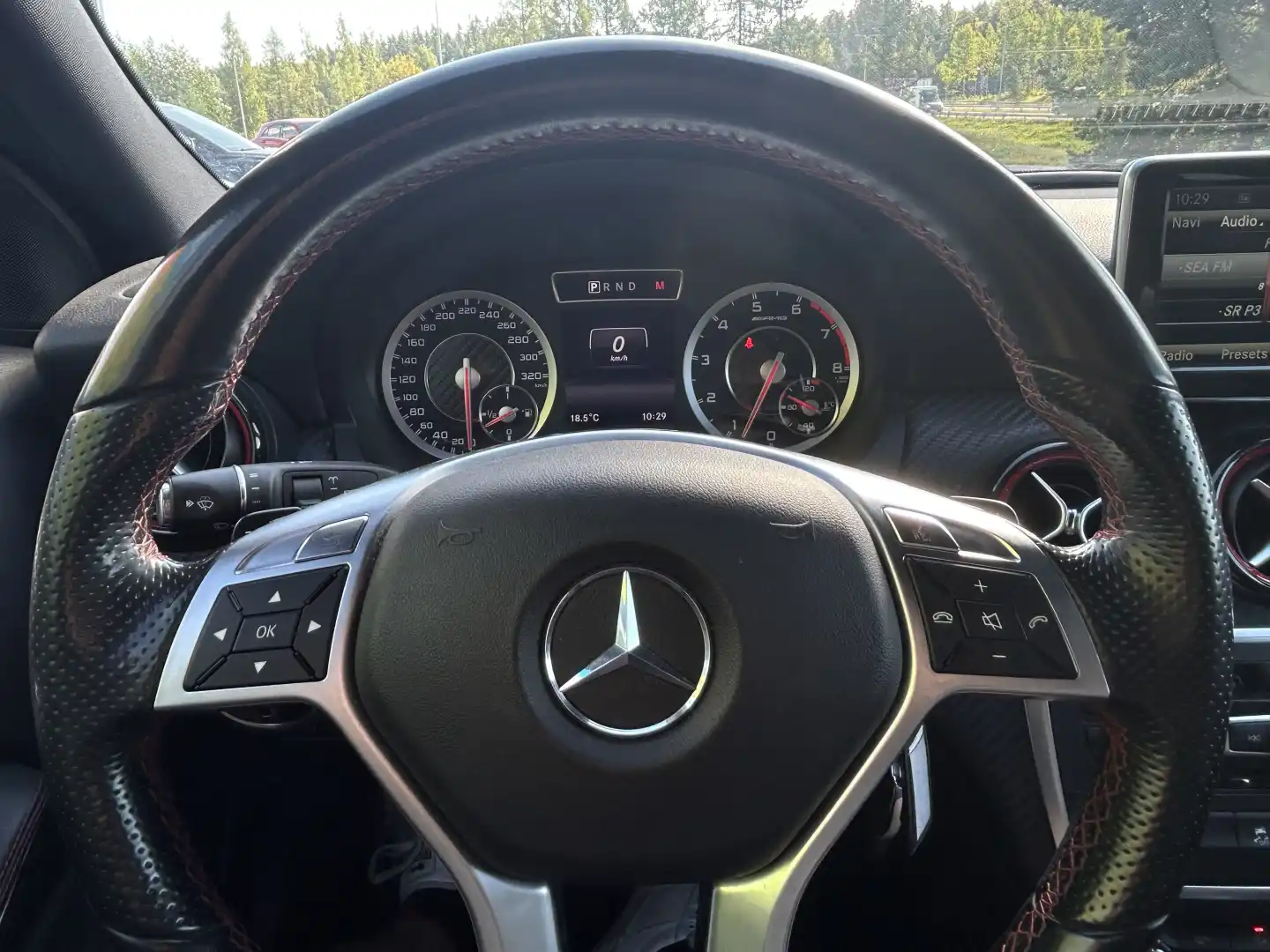 car-image