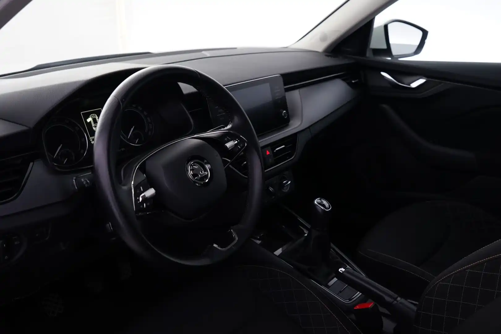 car-image