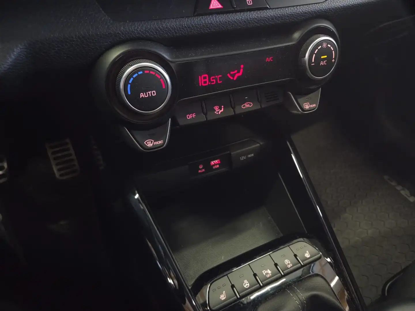 car-image