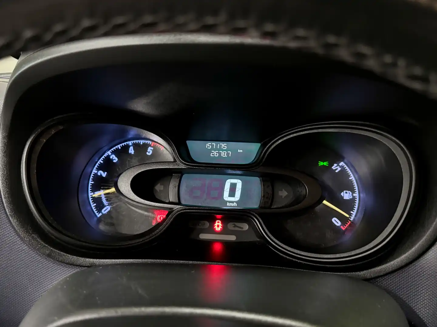 car-image