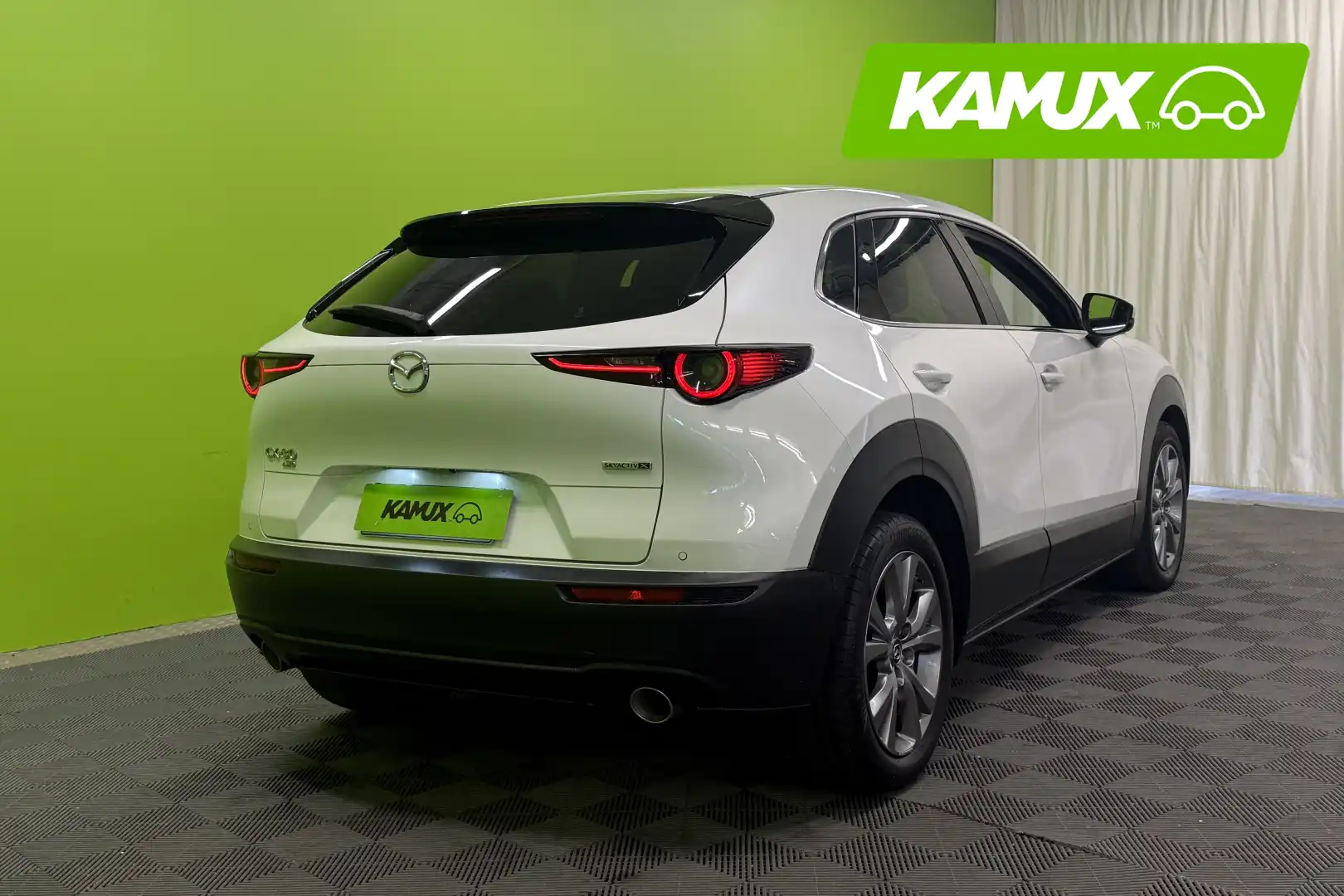 car-image