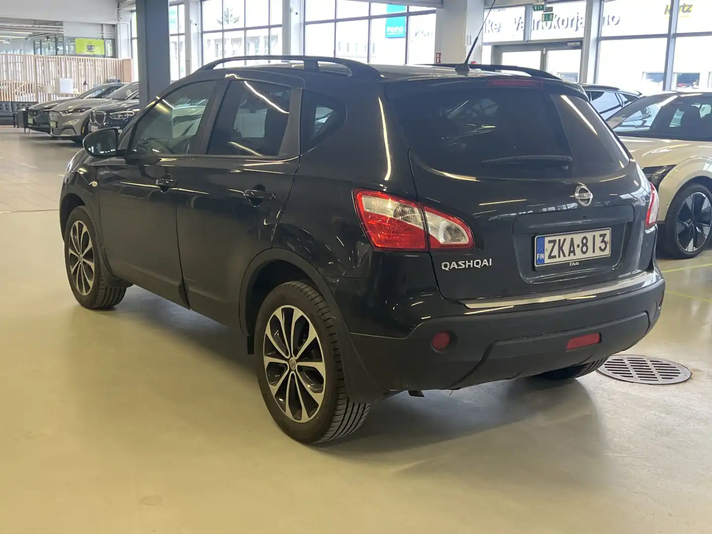 car-image