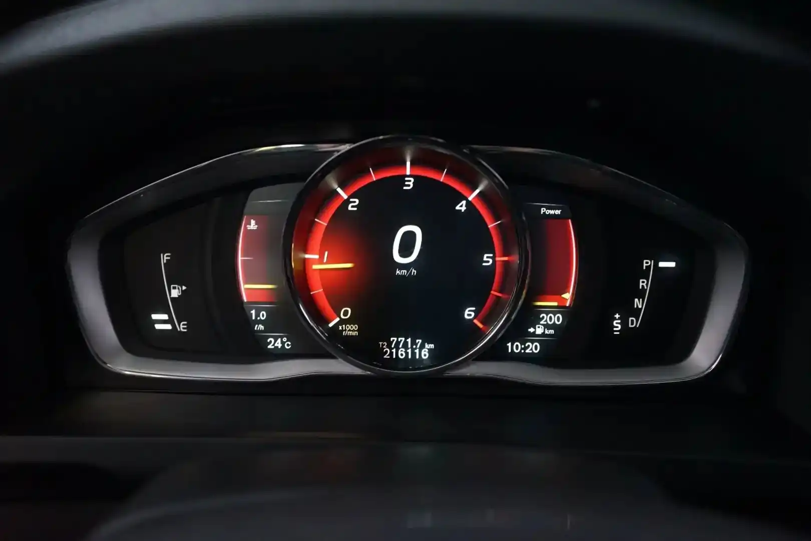 car-image