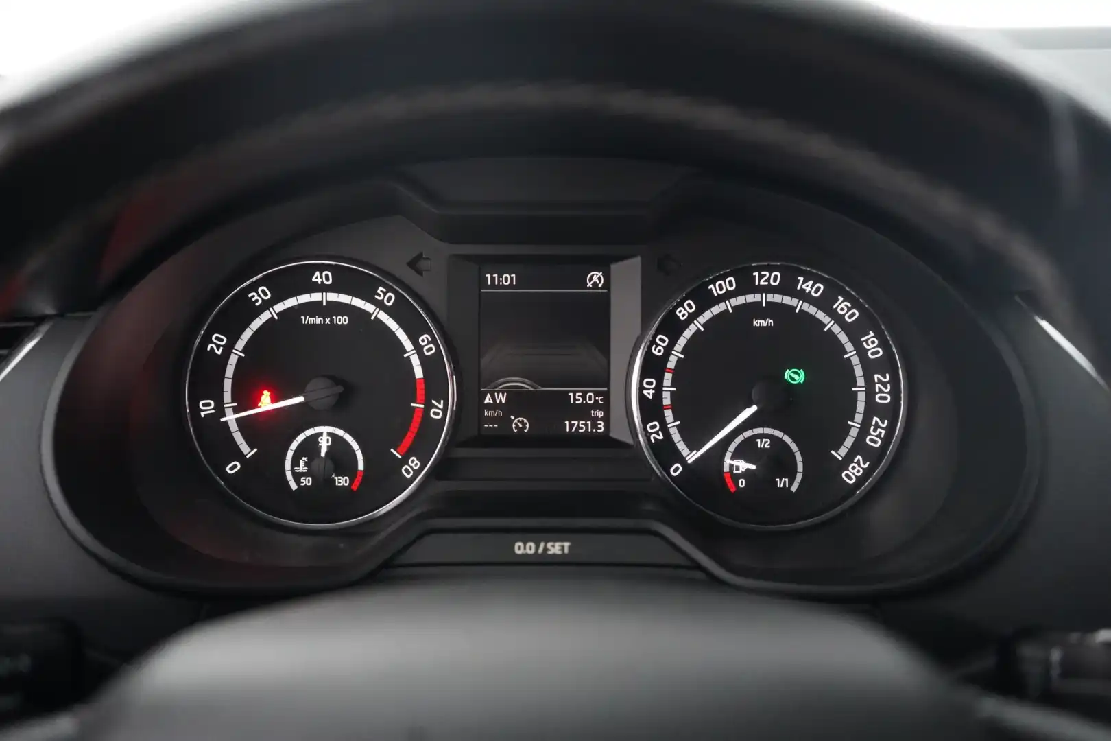 car-image