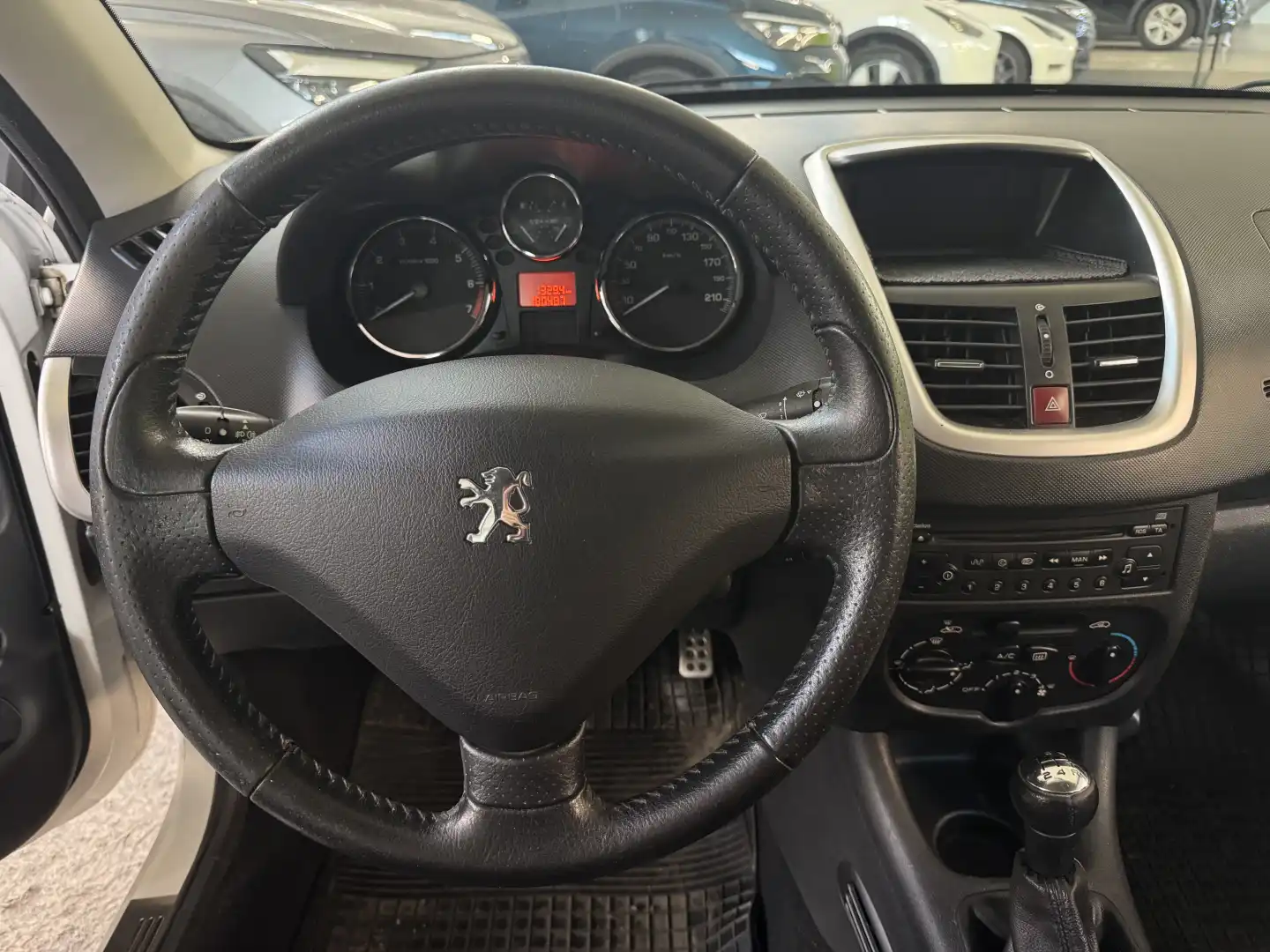 car-image