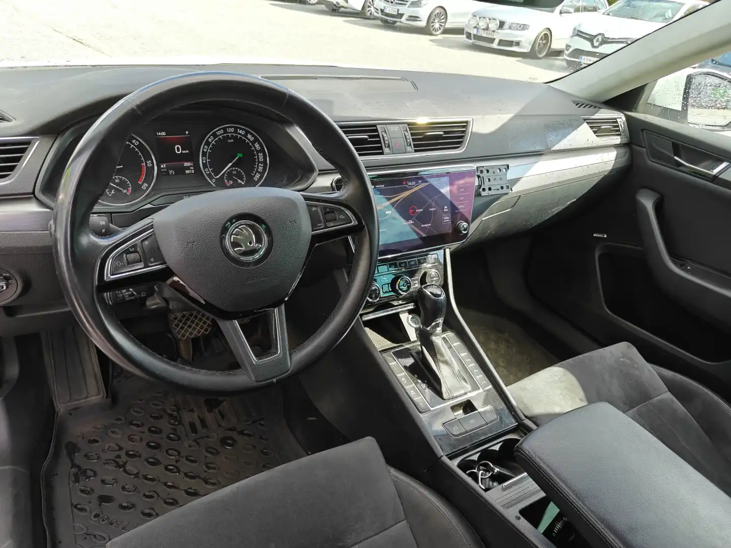 car-image