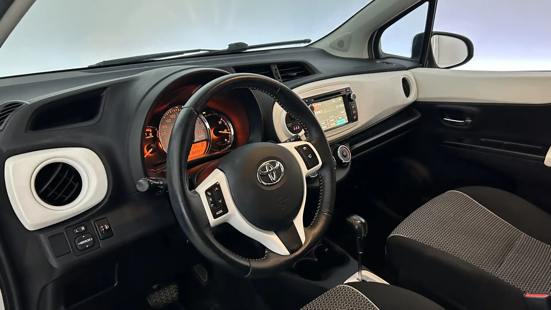 car-image