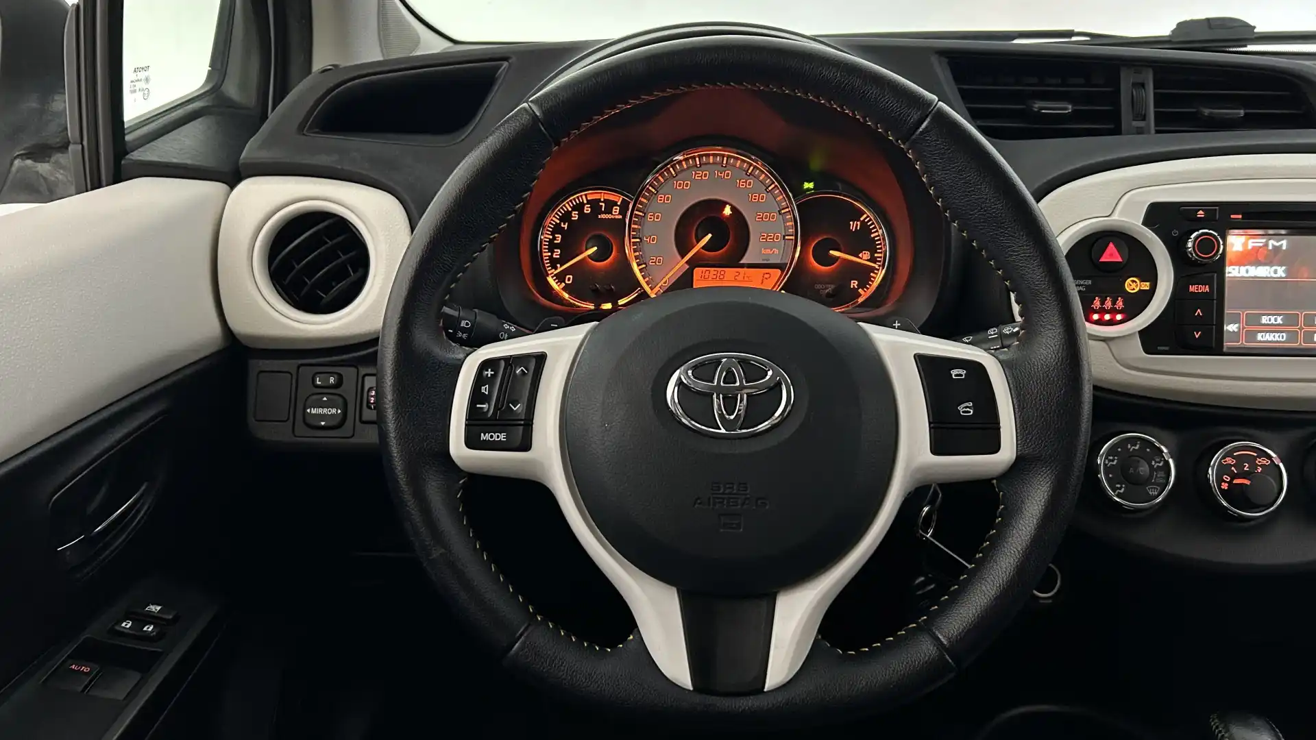 car-image