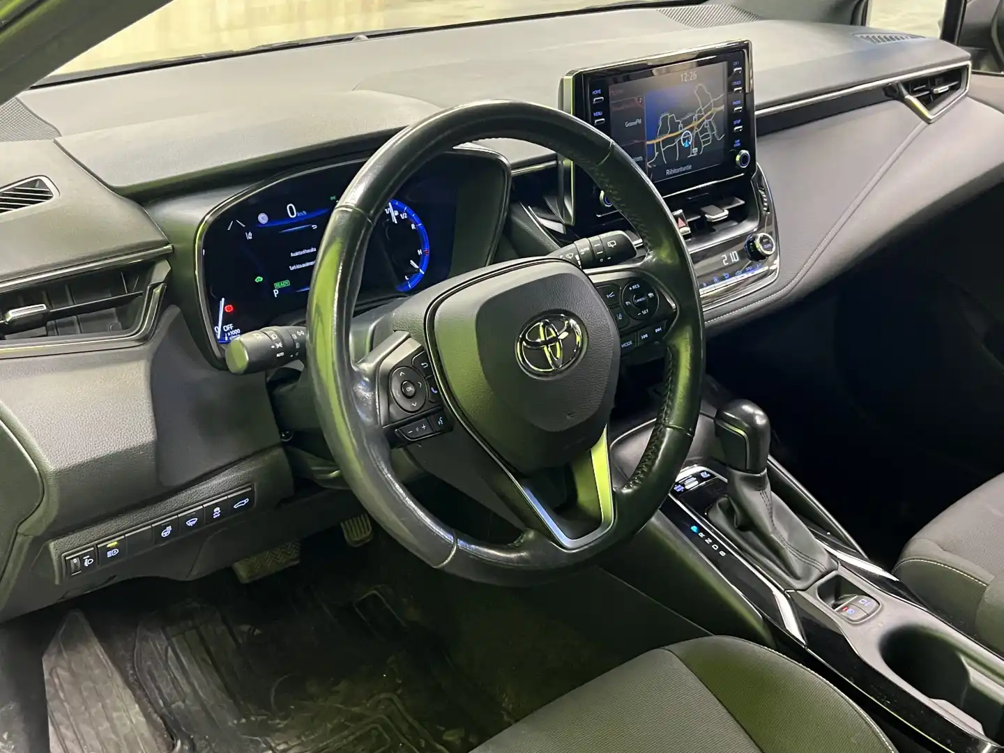 car-image