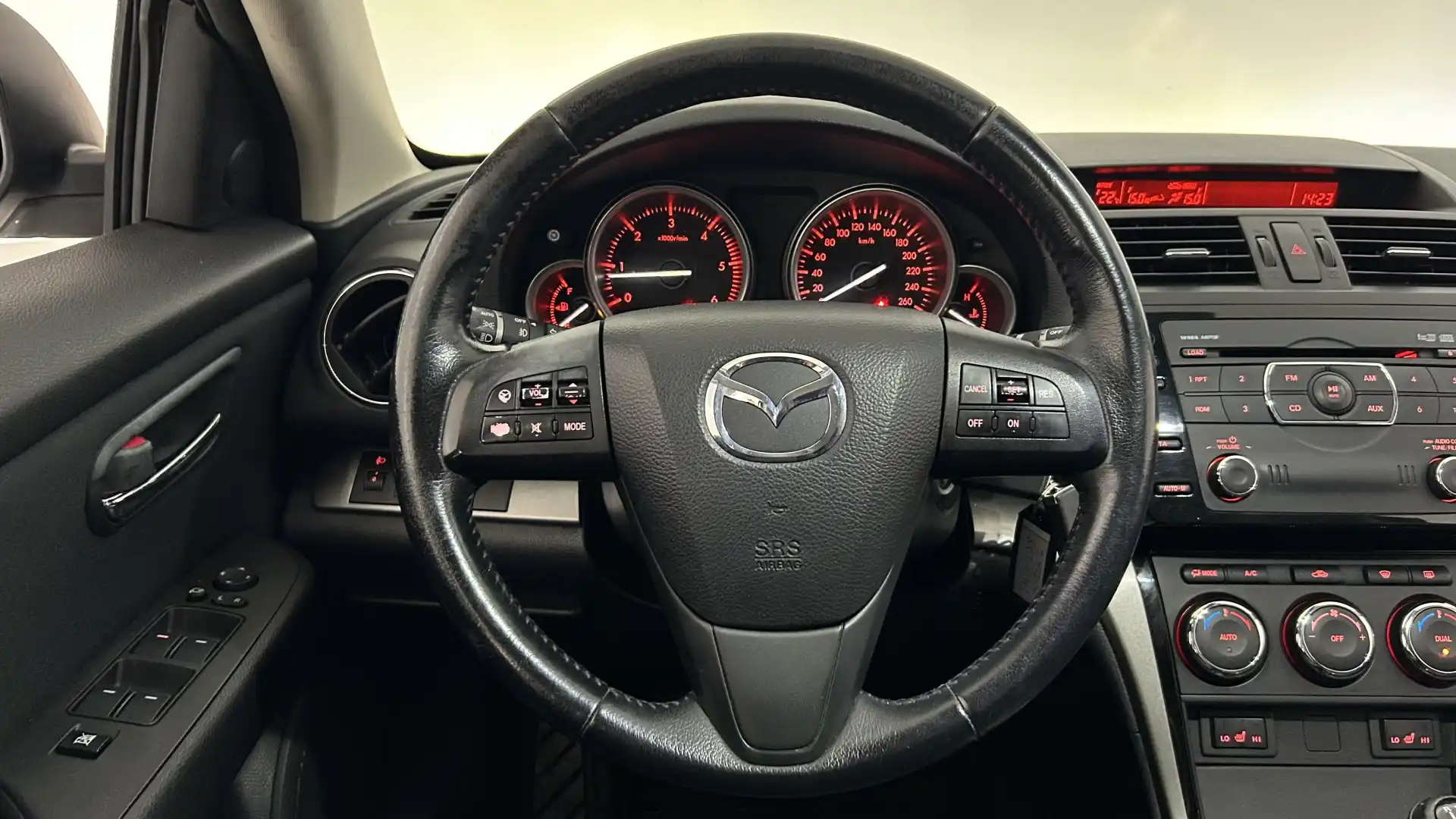 car-image