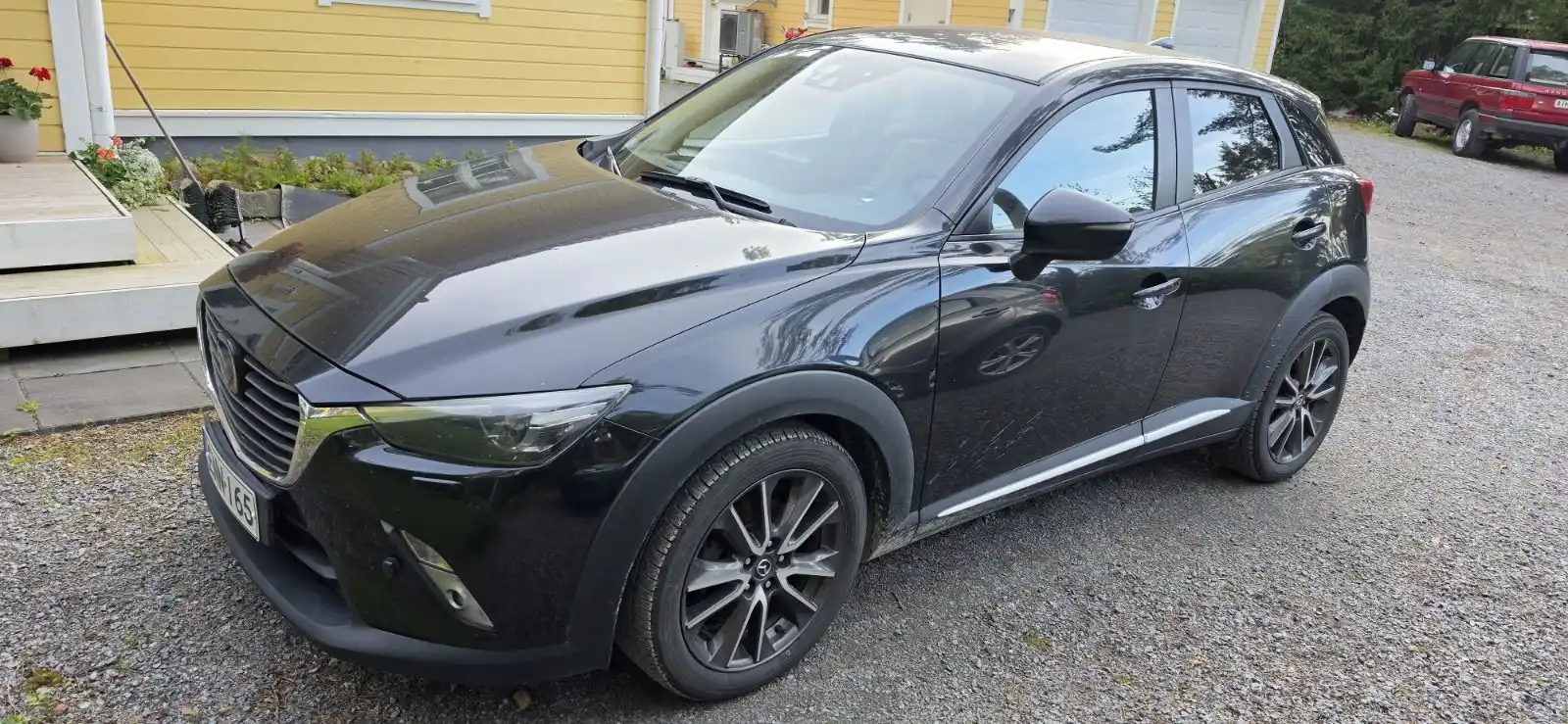 car-image