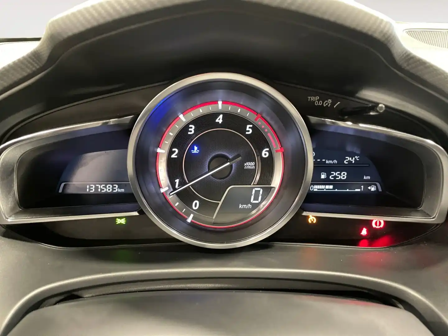 car-image
